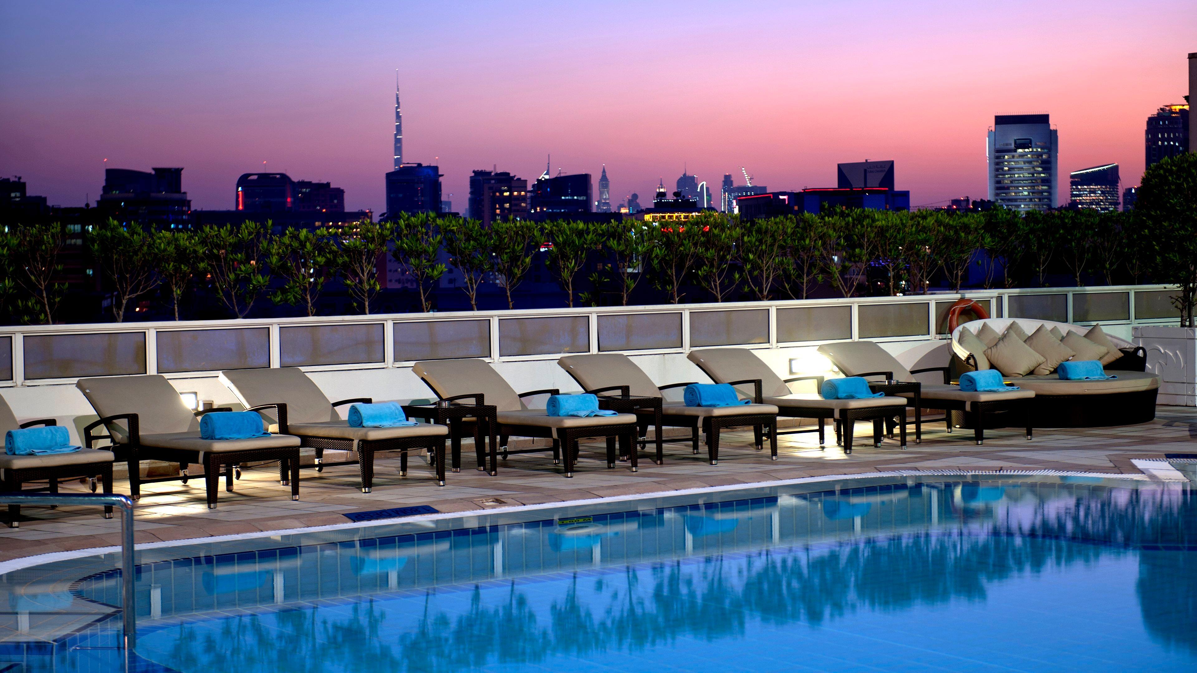 Crowne Plaza Dubai Deira By Ihg Hotel Facilities photo Rooftop pool at the W Hollywood