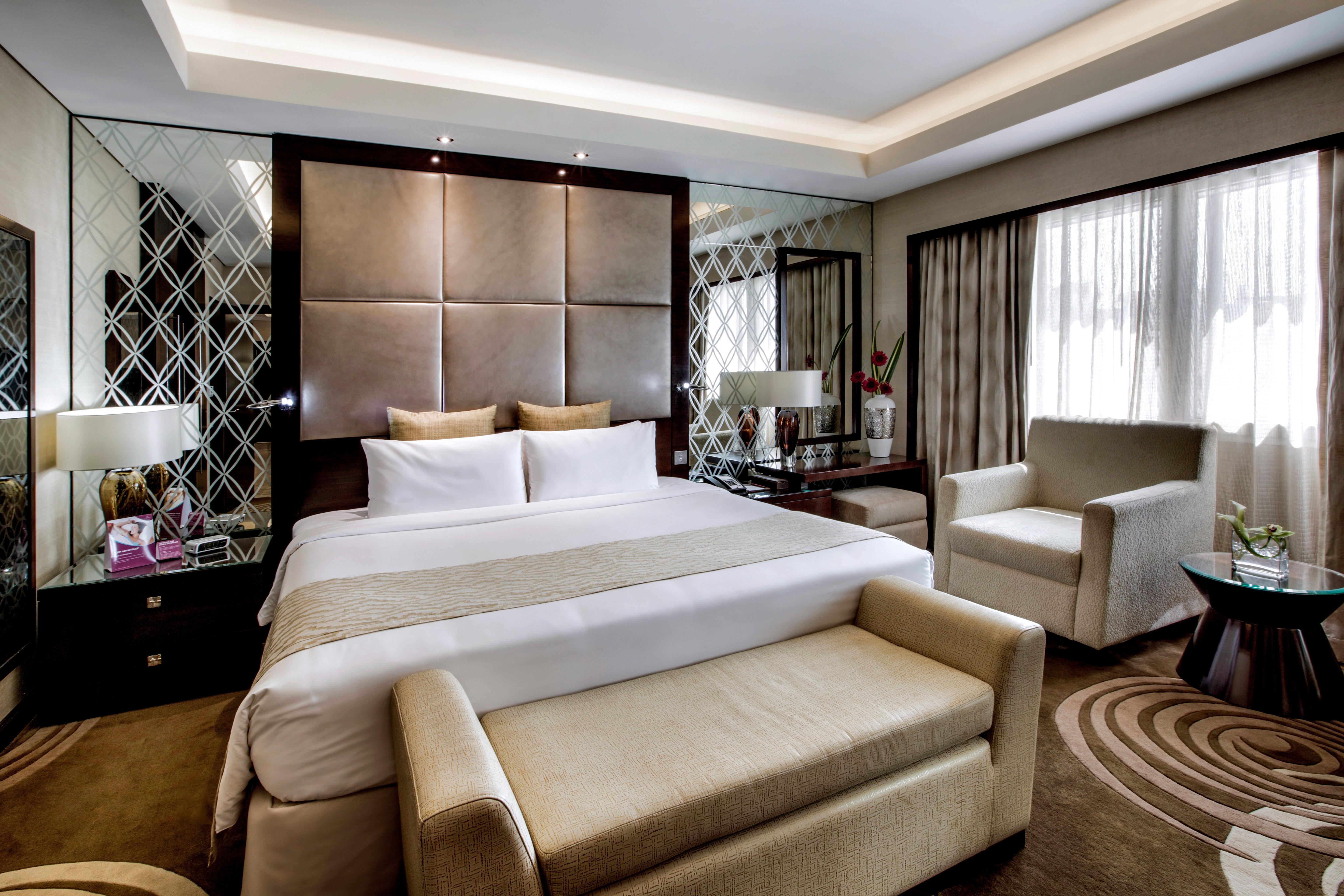 Crowne Plaza Dubai Deira By Ihg Hotel Exterior photo A bedroom at the Taj Mahal Palace, Mumbai