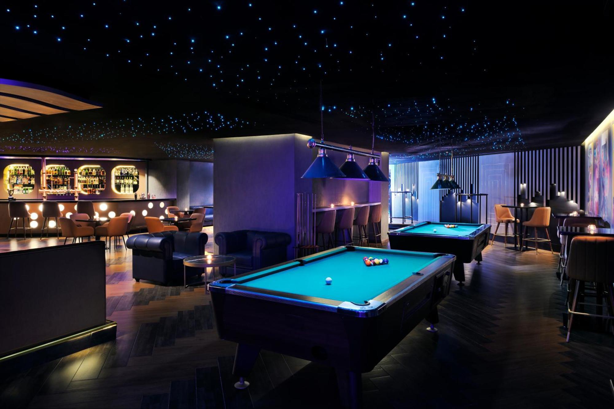 Crowne Plaza Dubai Deira By Ihg Hotel Exterior photo The Billiard Room