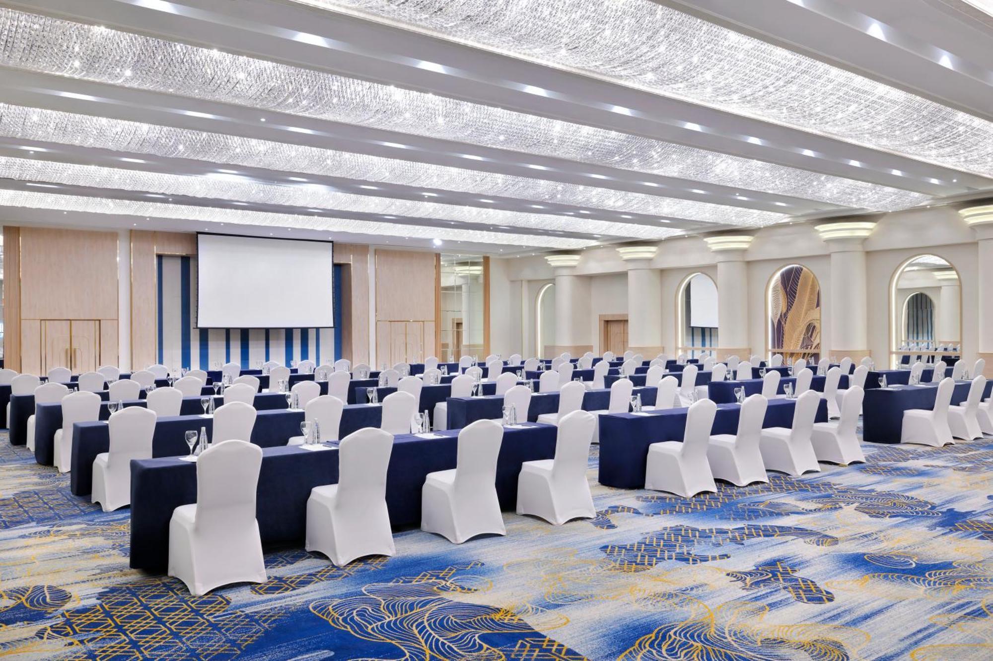 Crowne Plaza Dubai Deira By Ihg Hotel Exterior photo The Grand Ballroom